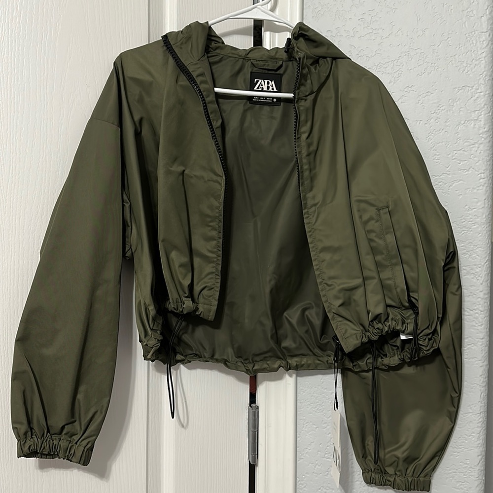 Zara cropped light rain jacket